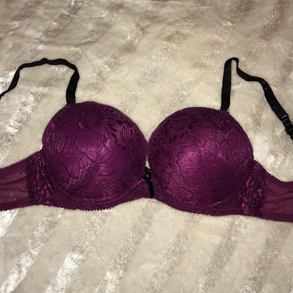 Magenta lace push-up bra